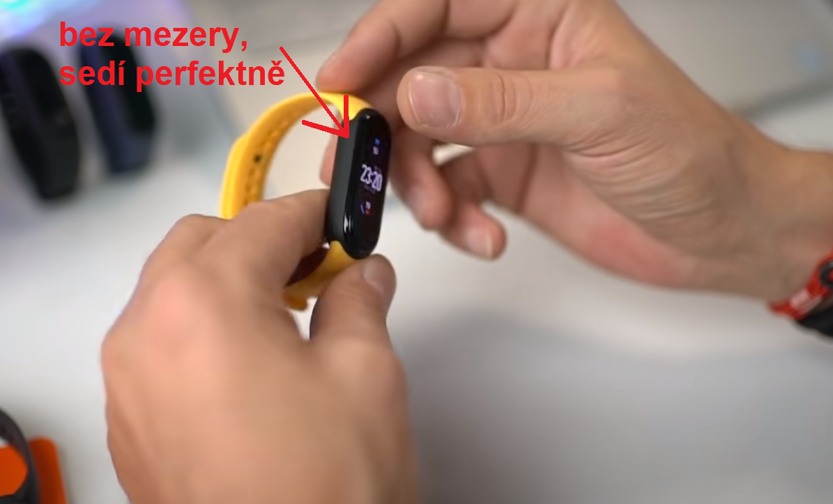 5 v pásku na Mi Band 5 bez mezery